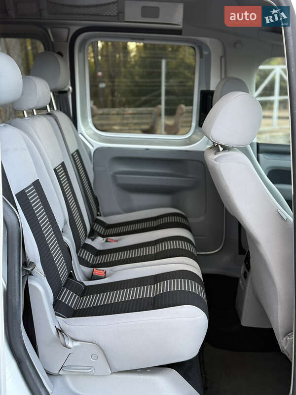 Минивэн Volkswagen Caddy 2010 в Виннице