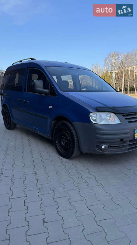 Минивэн Volkswagen Caddy 2010 в Каневе