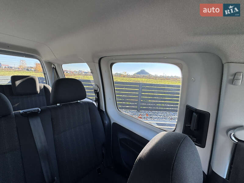 Мінівен Volkswagen Caddy 2016 в Мукачевому