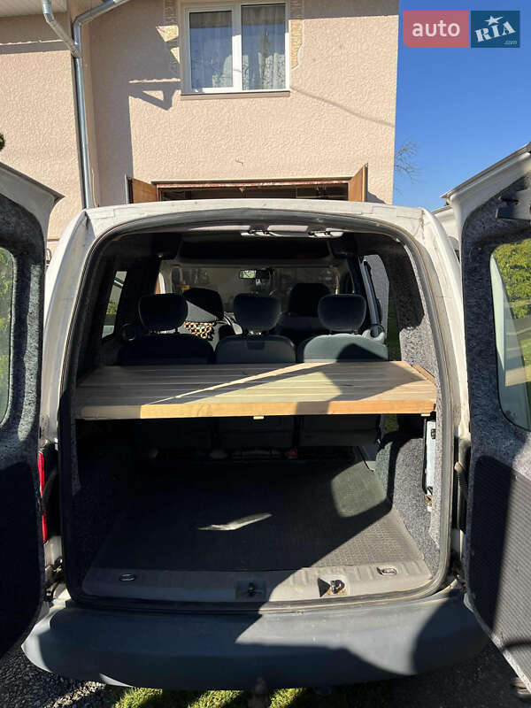 Минивэн Volkswagen Caddy 2006 в Стрые