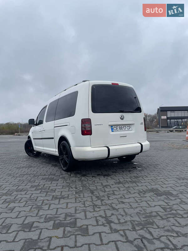 Минивэн Volkswagen Caddy 2015 в Черновцах