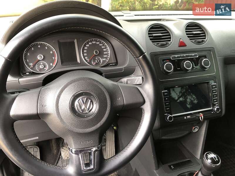 Мінівен Volkswagen Caddy 2011 в Біляївці