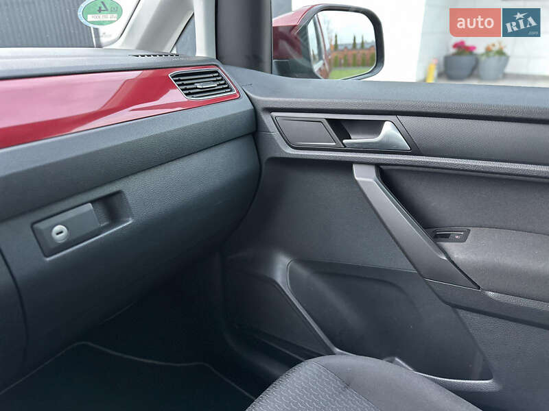 Минивэн Volkswagen Caddy 2015 в Луцке фото 50 Минивэн Volkswagen Caddy 2015 в Луцке