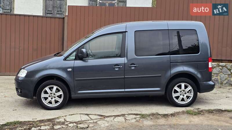 Мінівен Volkswagen Caddy 2010 в Полтаві