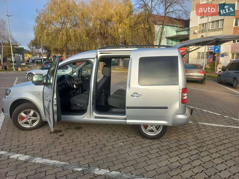 Минивэн Volkswagen Caddy 2011 в Дрогобыче