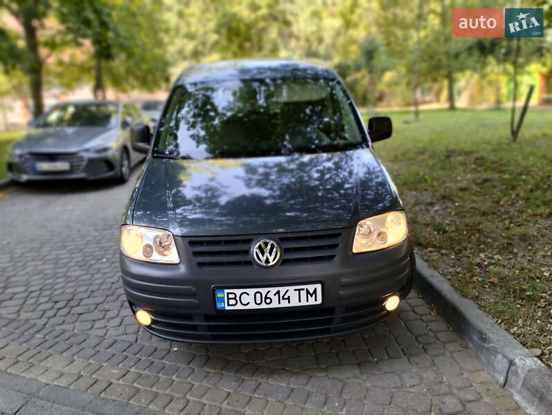 Минивэн Volkswagen Caddy 2009 в Львове