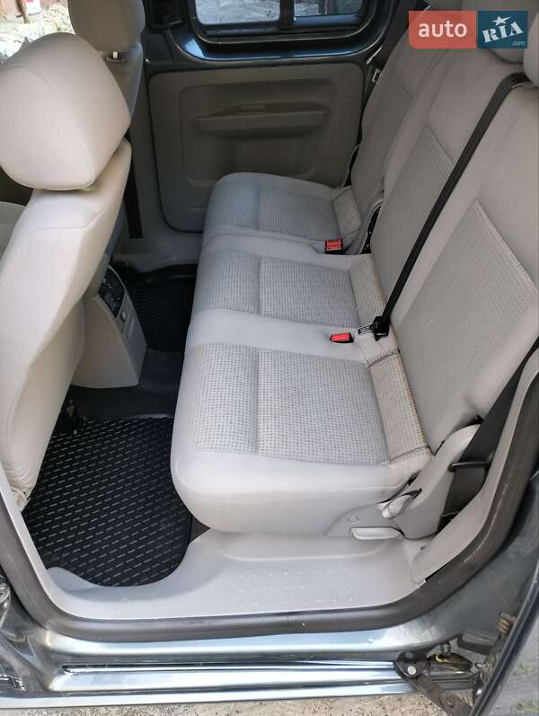 Минивэн Volkswagen Caddy 2009 в Львове