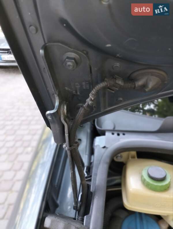 Минивэн Volkswagen Caddy 2009 в Львове