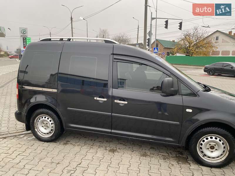 Минивэн Volkswagen Caddy 2007 в Черновцах