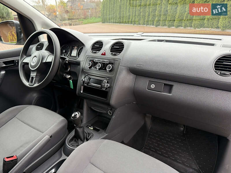 Минивэн Volkswagen Caddy 2014 в Хмельницком