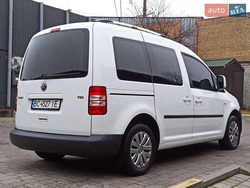 Минивэн Volkswagen Caddy 2010 в Львове