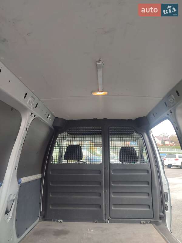 Минивэн Volkswagen Caddy 2016 в Обухове