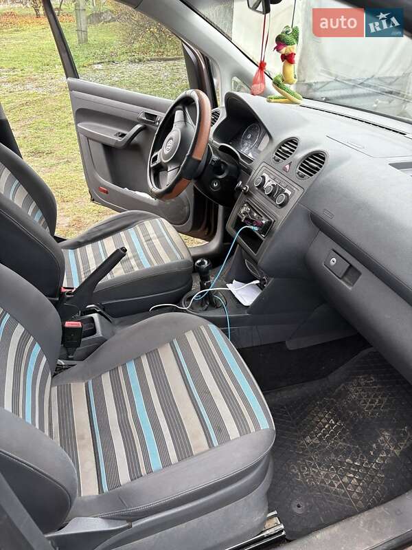 Мінівен Volkswagen Caddy 2011 в Балаклії фото 8 Мінівен Volkswagen Caddy 2011 в Балаклії