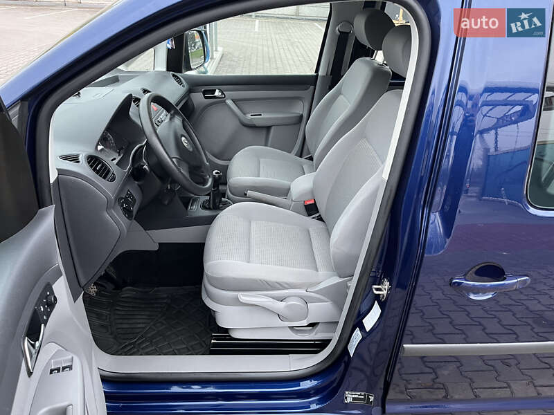 Минивэн Volkswagen Caddy 2010 в Кривом Роге фото 25 Минивэн Volkswagen Caddy 2010 в Кривом Роге
