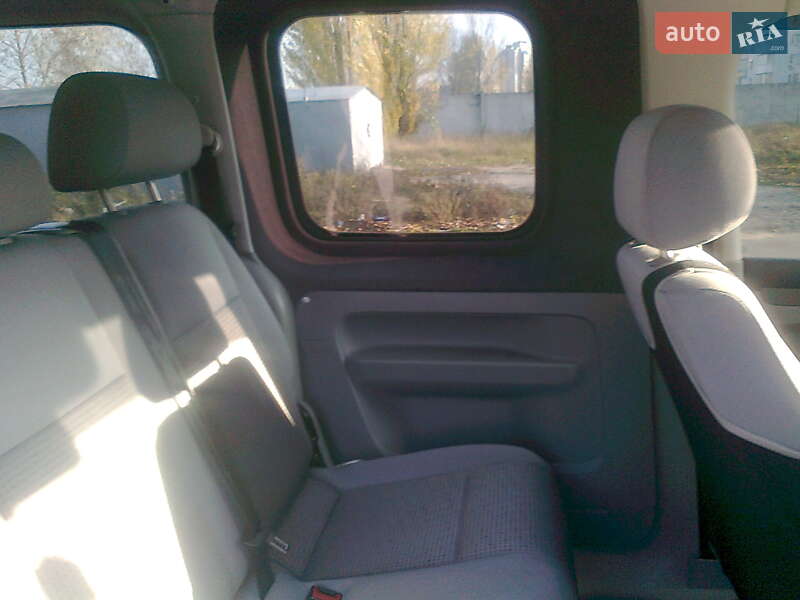 Мінівен Volkswagen Caddy 2008 в Черкасах