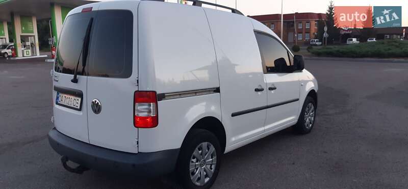 Вантажний фургон Volkswagen Caddy 2008 в Черкасах