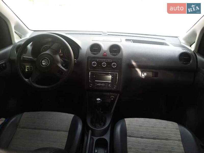 Грузовой фургон Volkswagen Caddy 2012 в Борисполе