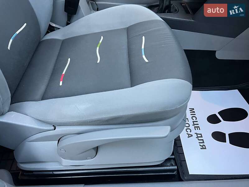 Минивэн Volkswagen Caddy 2008 в Ивано-Франковске фото 13 Минивэн Volkswagen Caddy 2008 в Ивано-Франковске