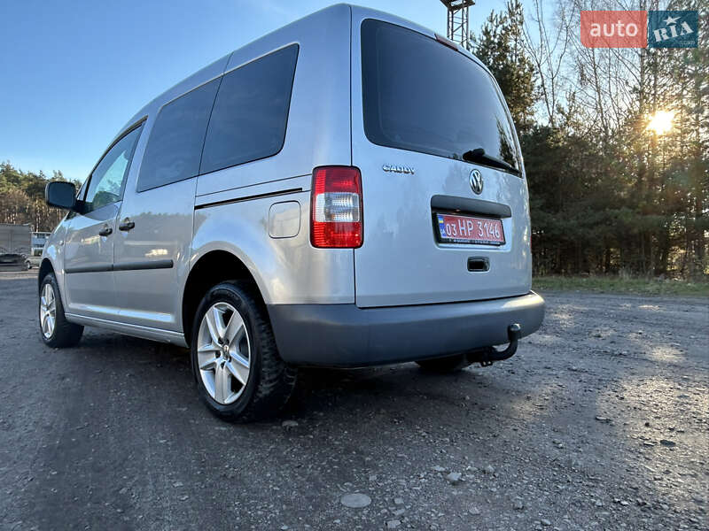 Мінівен Volkswagen Caddy 2009 в Радивиліві