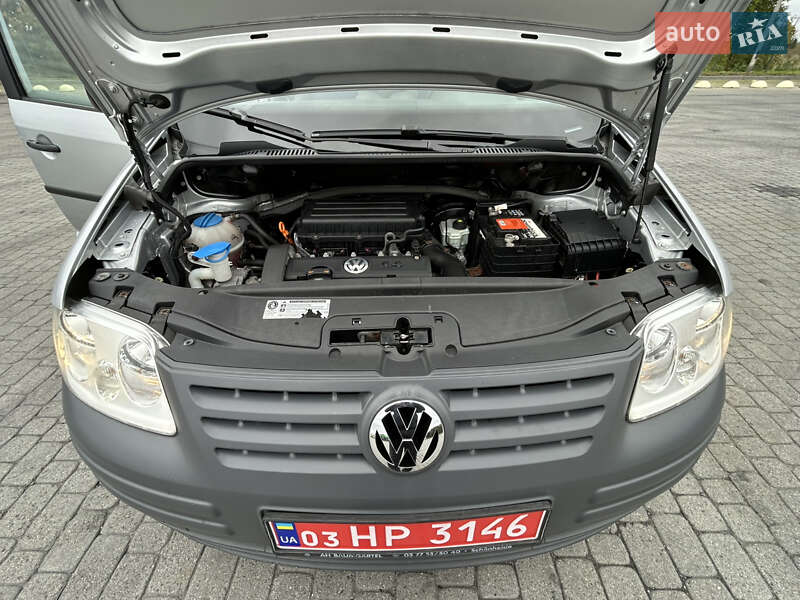 Мінівен Volkswagen Caddy 2009 в Радивиліві