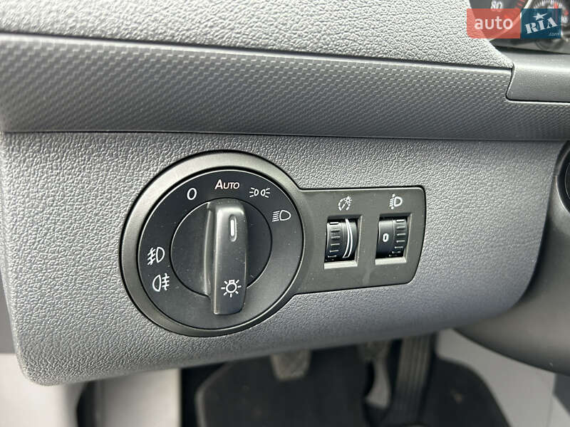 Мінівен Volkswagen Caddy 2009 в Радивиліві