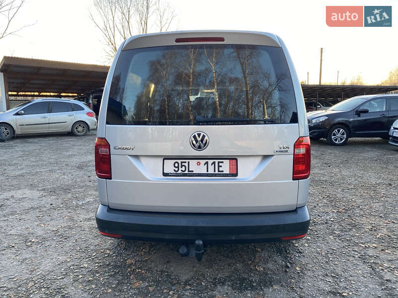 Мінівен Volkswagen Caddy 2015 в Калуші