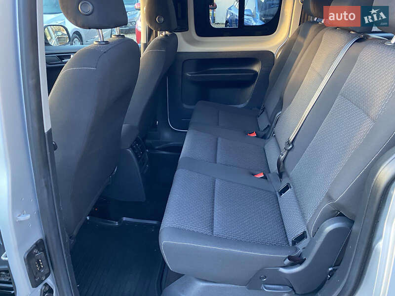 Мінівен Volkswagen Caddy 2015 в Калуші