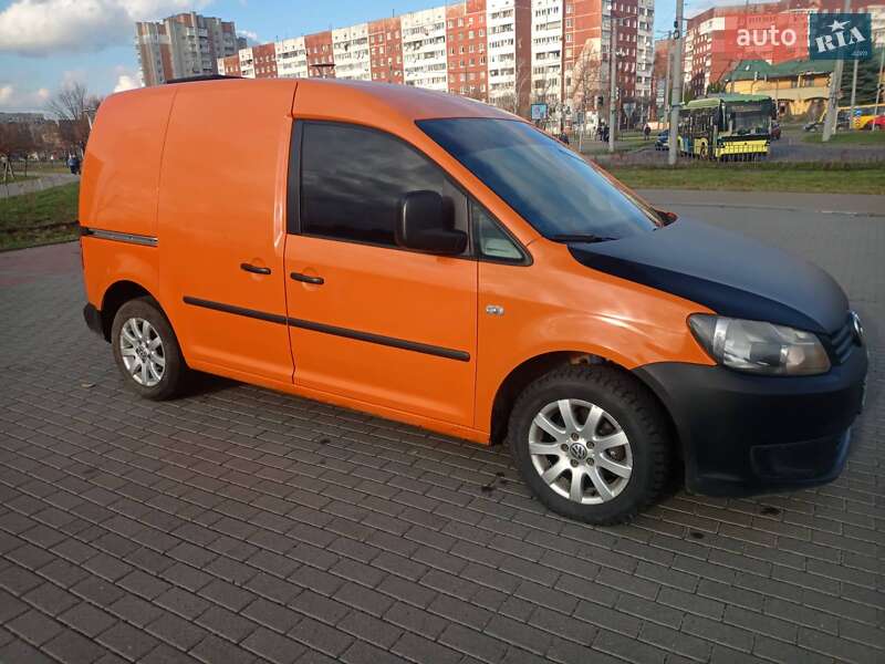 Грузовой фургон Volkswagen Caddy 2011 в Львове
