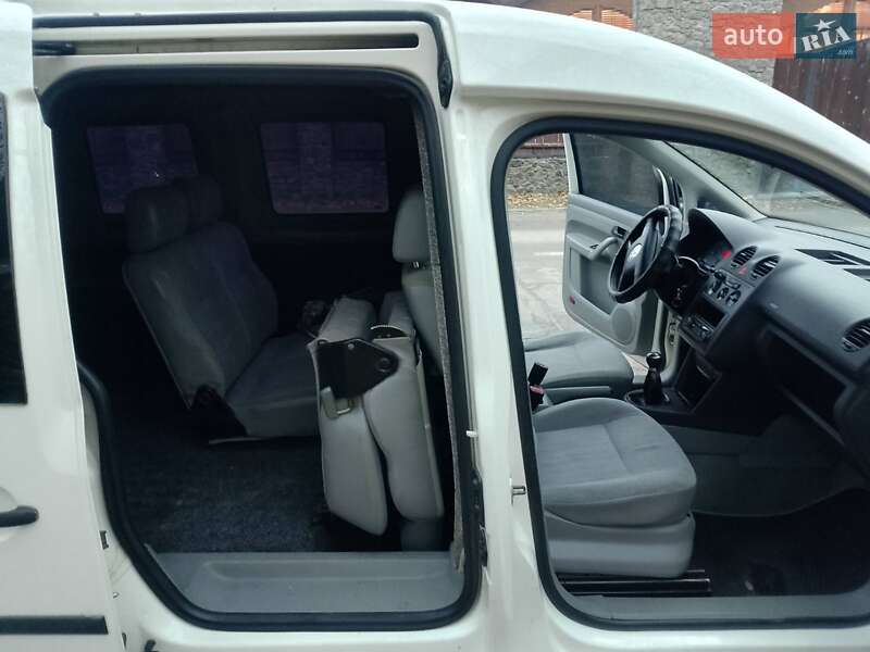Мінівен Volkswagen Caddy 2004 в Києві
