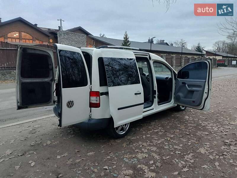 Мінівен Volkswagen Caddy 2004 в Києві
