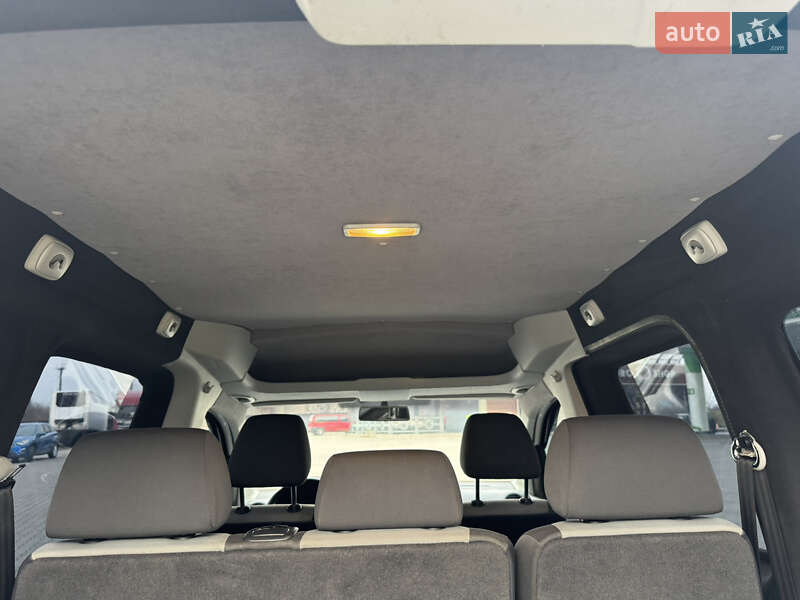 Мінівен Volkswagen Caddy 2011 в Коломиї
