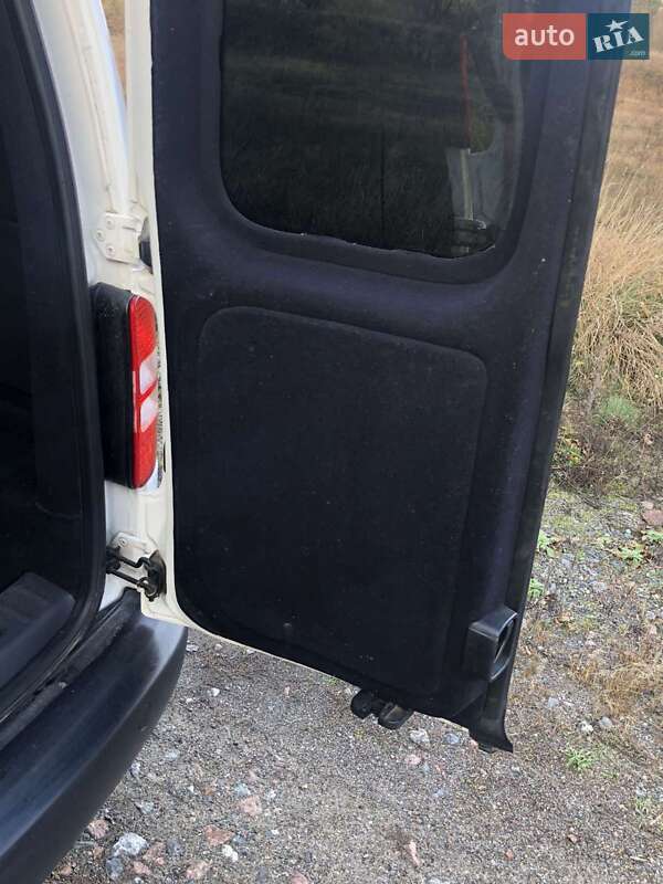 Минивэн Volkswagen Caddy 2015 в Радомышле фото 11 Минивэн Volkswagen Caddy 2015 в Радомышле