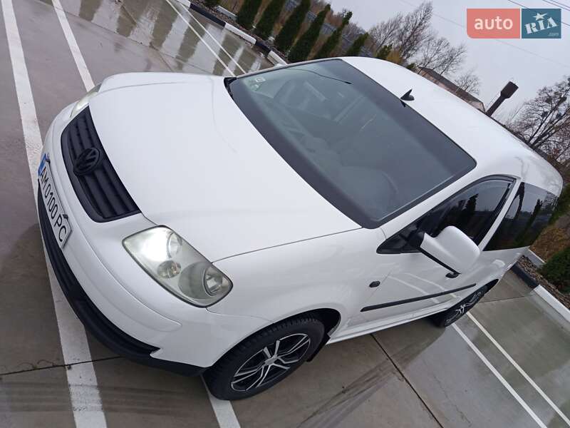 Минивэн Volkswagen Caddy 2005 в Звягеле