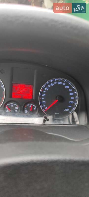 Минивэн Volkswagen Caddy 2008 в Белогорье фото 18 Минивэн Volkswagen Caddy 2008 в Белогорье