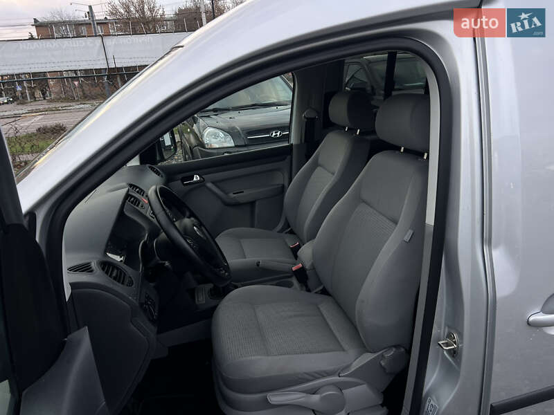 Минивэн Volkswagen Caddy 2009 в Полтаве