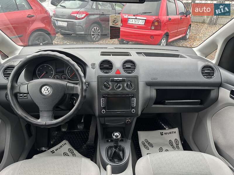 Минивэн Volkswagen Caddy 2007 в Смеле