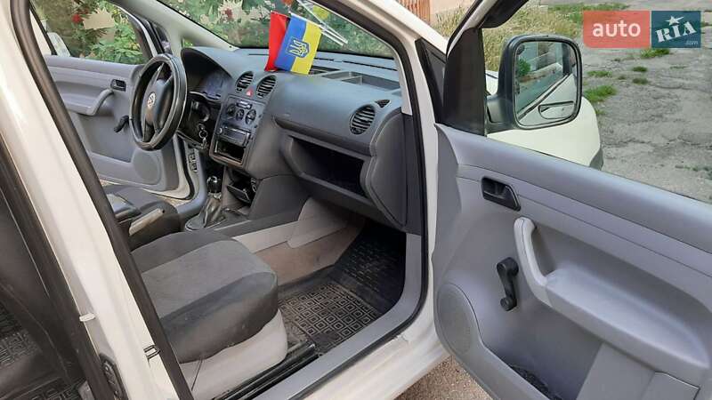 Минивэн Volkswagen Caddy 2004 в Кропивницком