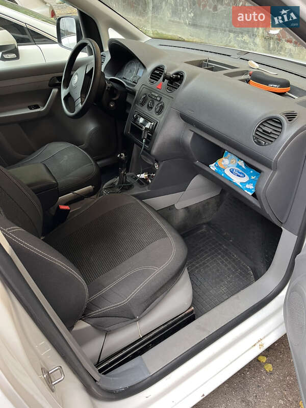 Мінівен Volkswagen Caddy 2009 в Полтаві