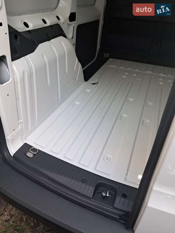 Минивэн Volkswagen Caddy 2025 в Киеве