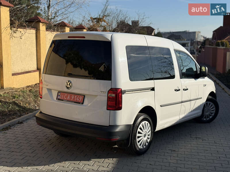 Минивэн Volkswagen Caddy 2017 в Ужгороде