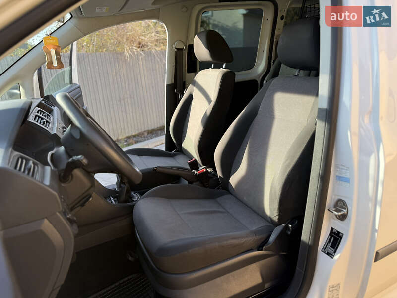 Минивэн Volkswagen Caddy 2017 в Ужгороде