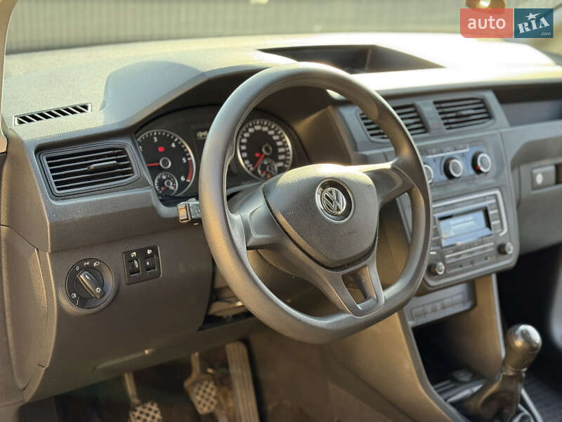 Минивэн Volkswagen Caddy 2017 в Ужгороде