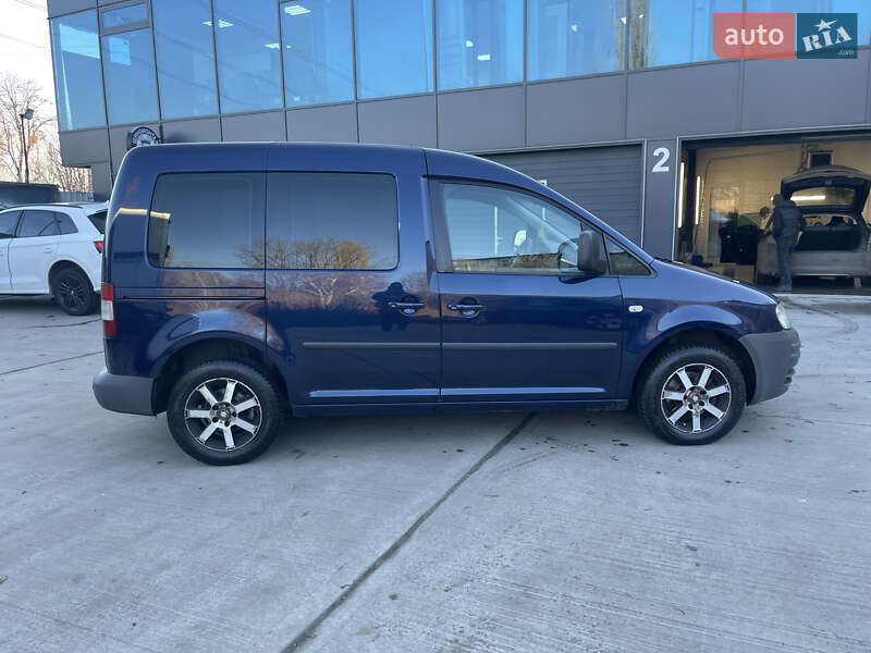 Минивэн Volkswagen Caddy 2008 в Киеве