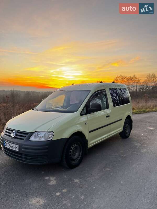 Минивэн Volkswagen Caddy 2008 в Львове