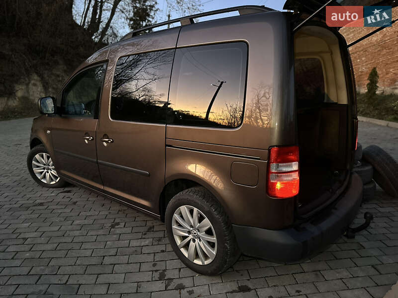 Мінівен Volkswagen Caddy 2010 в Тернополі фото 39 Мінівен Volkswagen Caddy 2010 в Тернополі