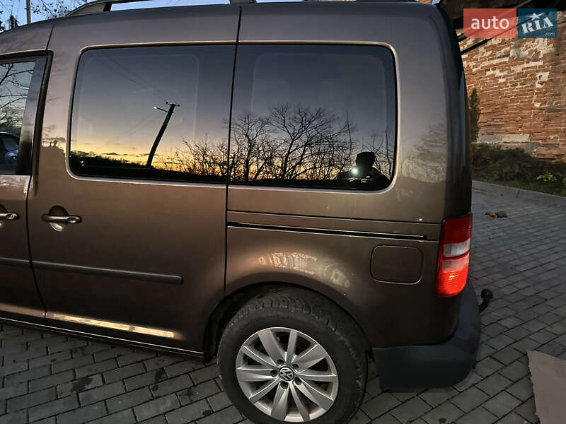 Мінівен Volkswagen Caddy 2010 в Тернополі фото 43 Мінівен Volkswagen Caddy 2010 в Тернополі