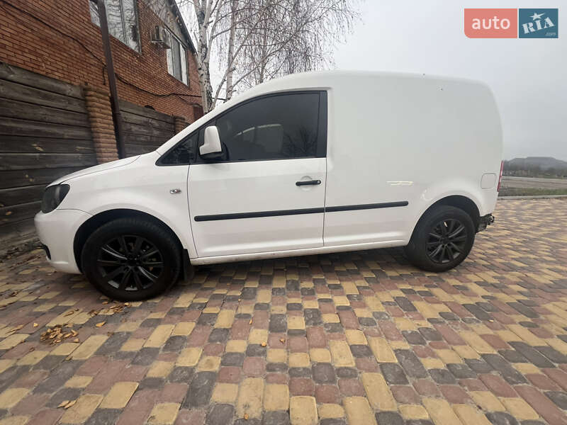 Грузовой фургон Volkswagen Caddy 2015 в Кропивницком