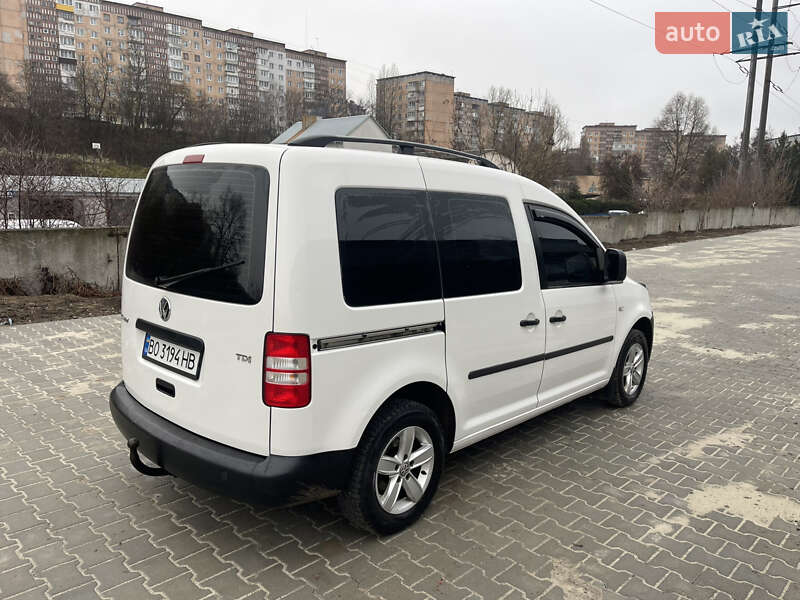 Минивэн Volkswagen Caddy 2014 в Тернополе