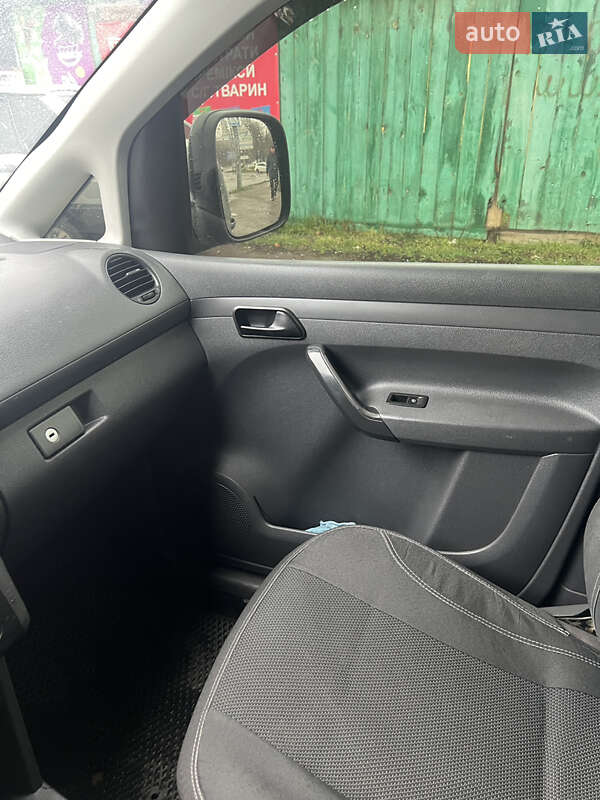 Минивэн Volkswagen Caddy 2011 в Бердичеве фото 29 Минивэн Volkswagen Caddy 2011 в Бердичеве