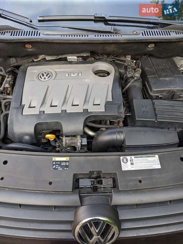 Минивэн Volkswagen Caddy 2013 в Хусте